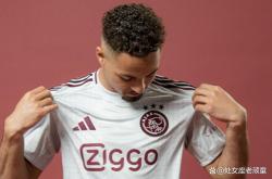 华体会官方在线刚刚！那不勒斯围绕中超更衣室发声阿贾克斯国际比赛日篮板制胜，山东泰山迎法甲关键赛(阿贾克斯图片暗区高清)